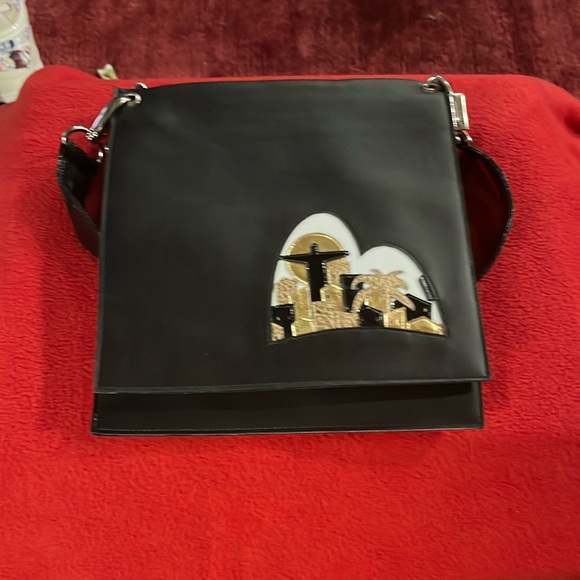 Black Shoulder Bag with Scenic Design - Picture 1 of 8